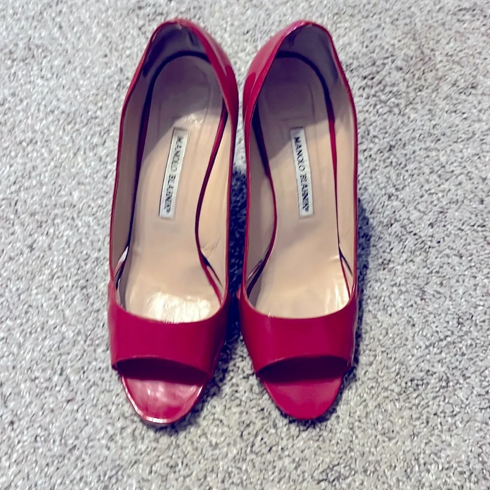 Red Manolo Blahnik Peeptoe Stilletto Heels - AUTHENTIC! - Picture 1 of 9